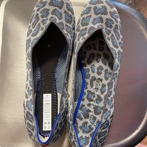 Grey Spotted Rothy’s flats 12